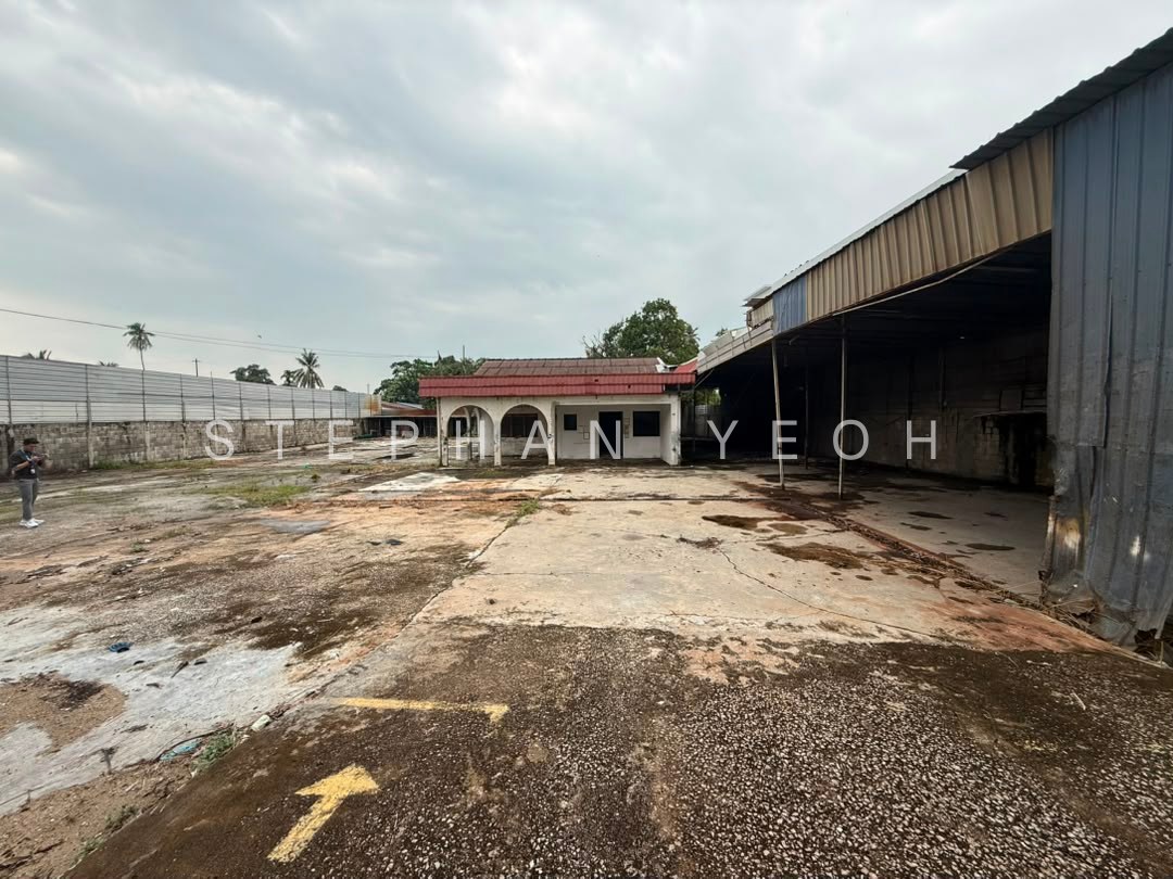 LAND SALE RENT AT PENANG BAYAN LEPAS LA 18,600SF SUITABLE STORAGE PURPOSE