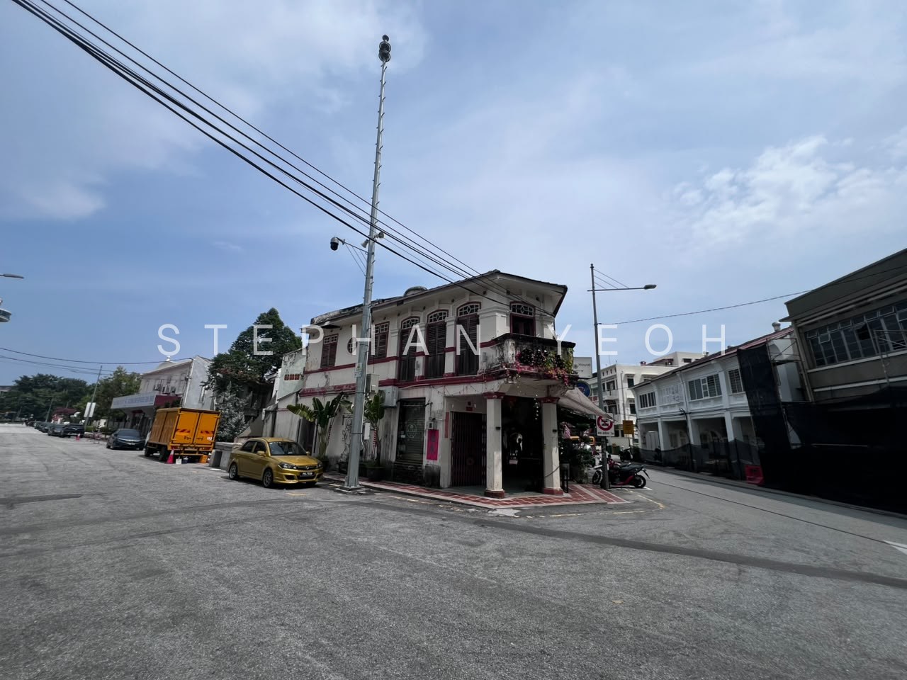 SHOP LOT SALE AT PENANG GEORGETOWN MUNTRI STREET CORNER UNIT BU: 1,300sf HIGH EXPOSURE UNIT