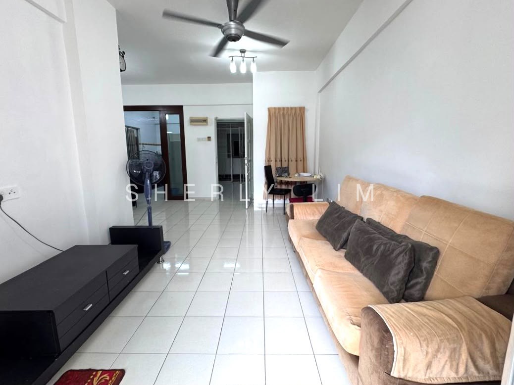 PUTRA PLACE @ PENANG BAYAN LEPAS 4 BEDROOM 3 CARPARK
